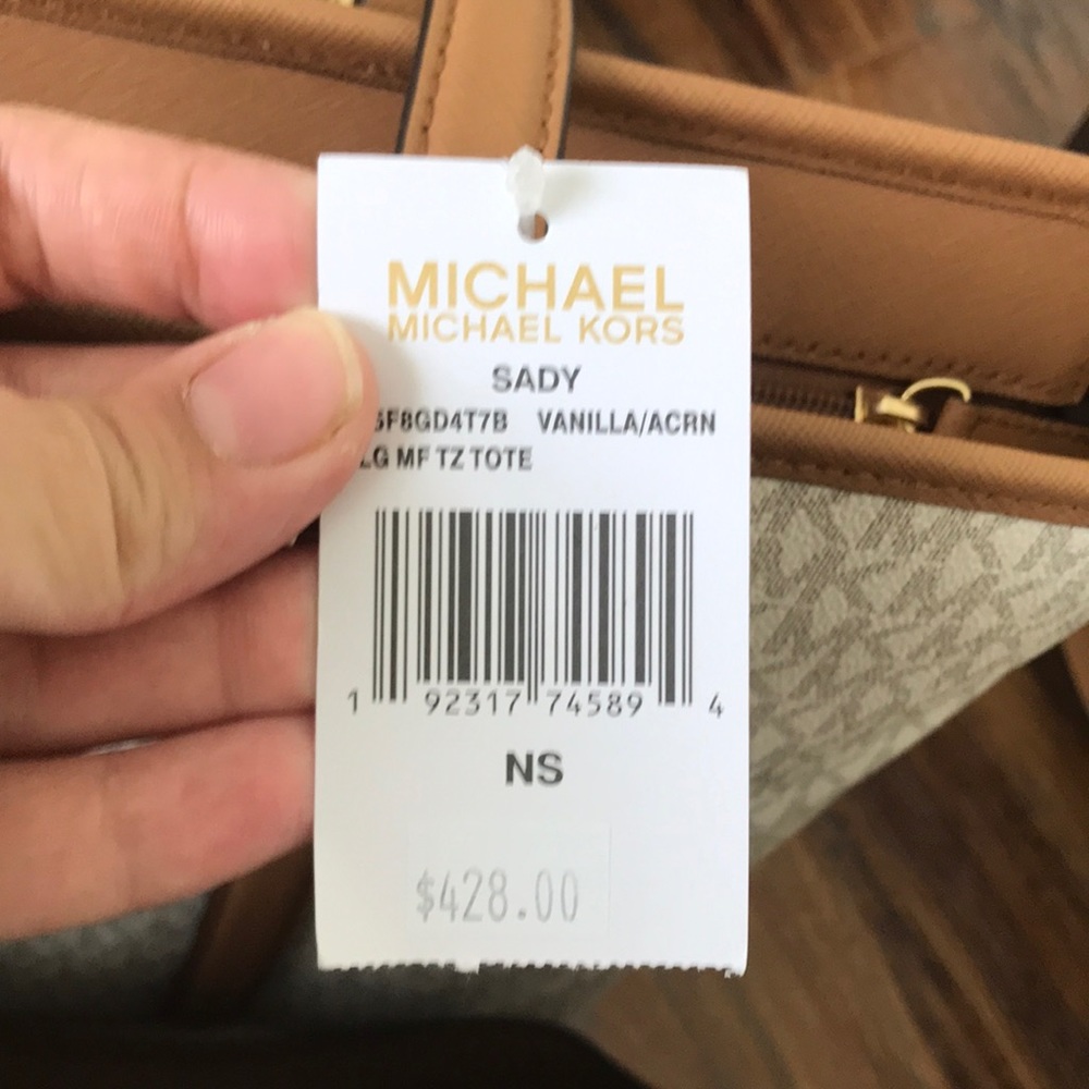 New vanilla Michael Kors Large Sady Laptop Bag - Picture 7 of 7
